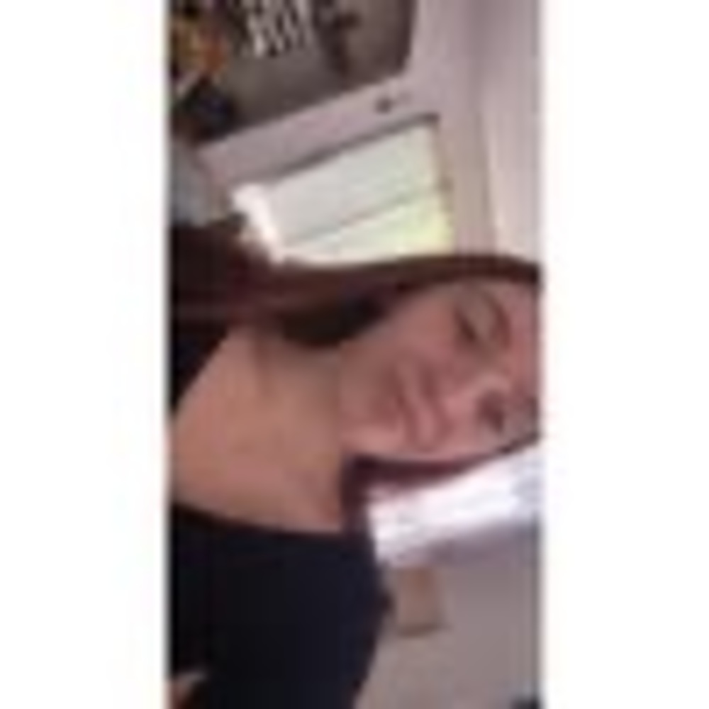 Meet your Posher, Angelika